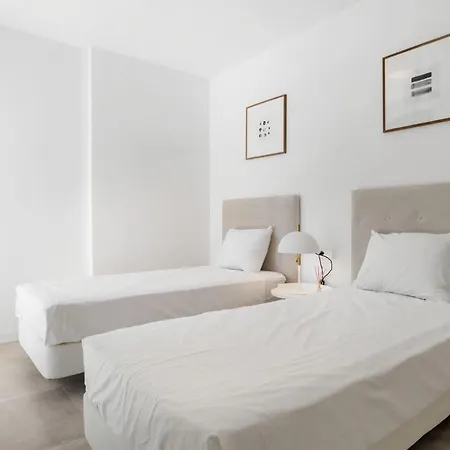 Vivi Homes - Ricos Apartamento Estepona