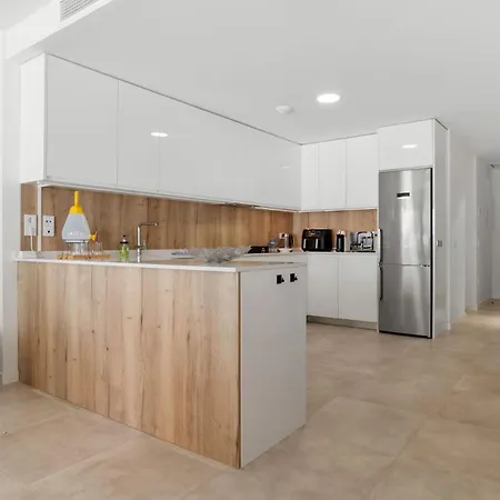 Vivi Homes - Ricos