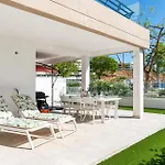 Vivi Homes - Ricos * Estepona