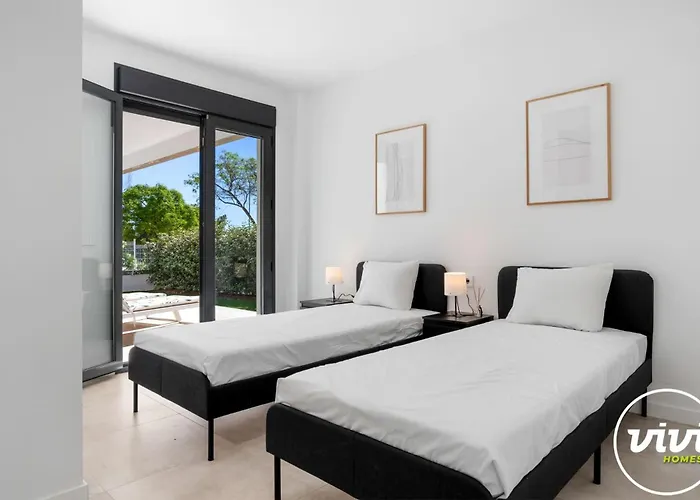 Vivi Homes - Ricos Εστεπόνα